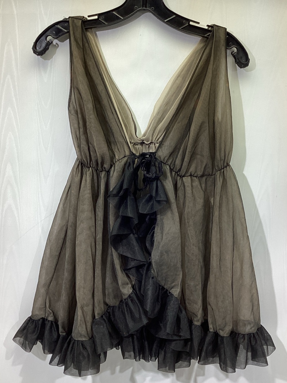VTG 70s Chic Lingerie Brand Front Tie Baby Doll Ruffles Galore Black Nude M